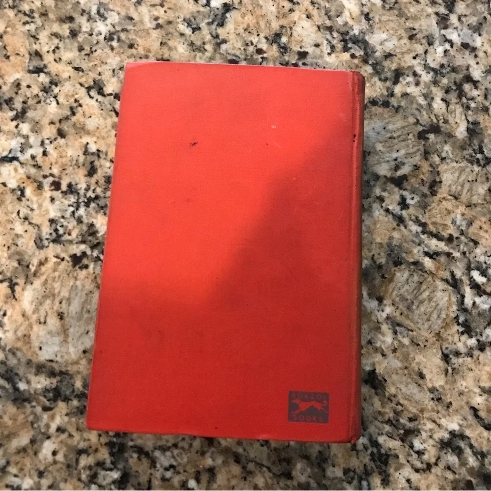 📕VINTAGE Hardcover Book